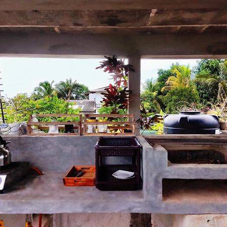 Mandara Rest Bed & Breakfast Hikkaduwa Exterior photo
