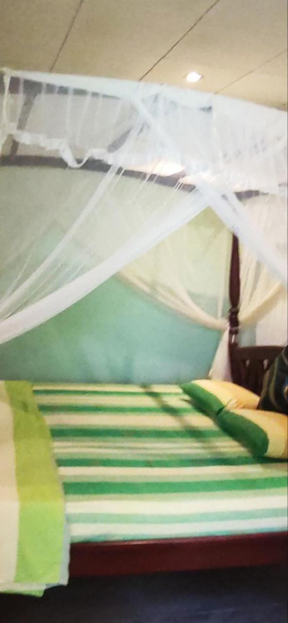 Mandara Rest Bed & Breakfast Hikkaduwa Room photo